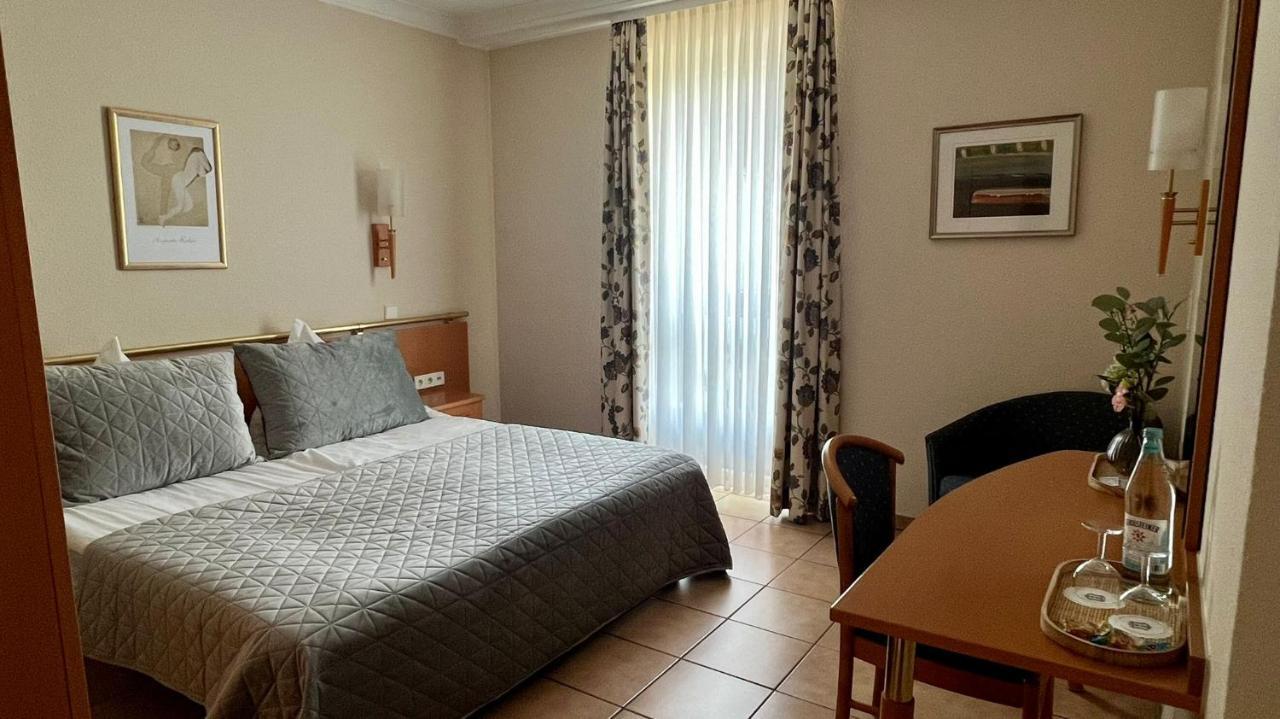 Hotel Victoria Dinslaken Luaran gambar