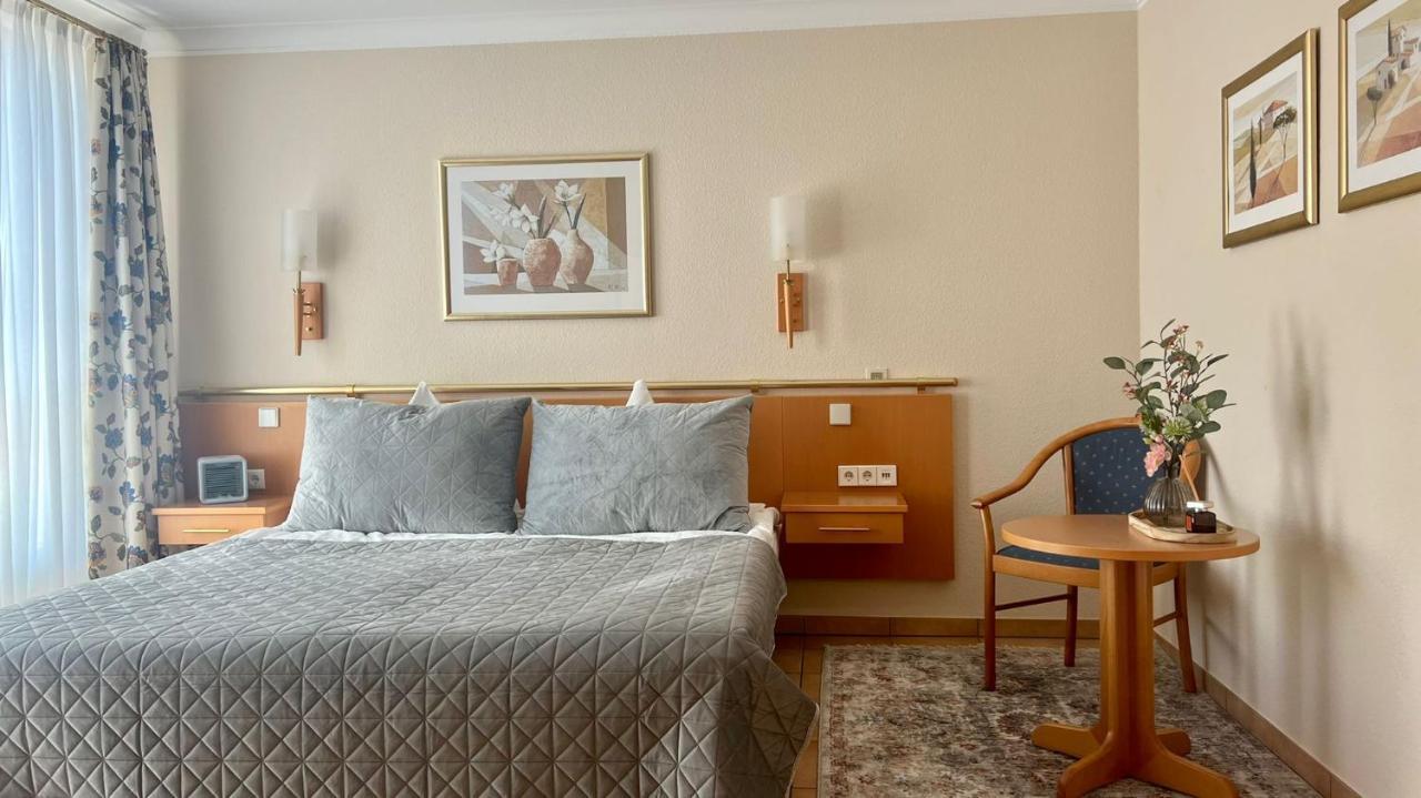 Hotel Victoria Dinslaken Luaran gambar