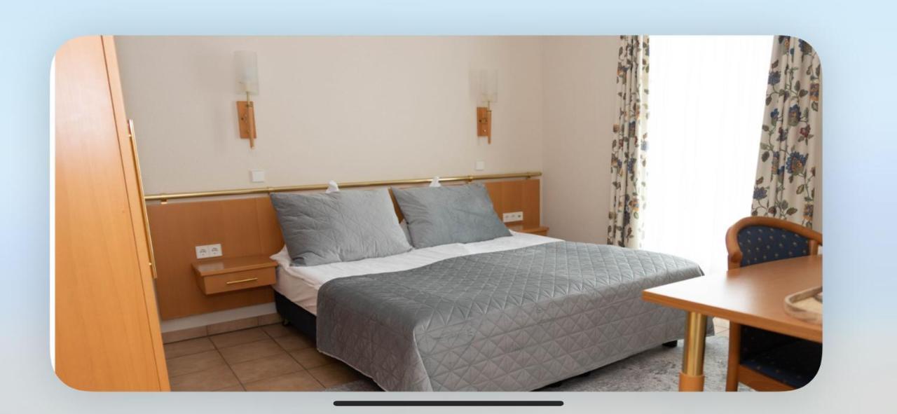 Hotel Victoria Dinslaken Luaran gambar