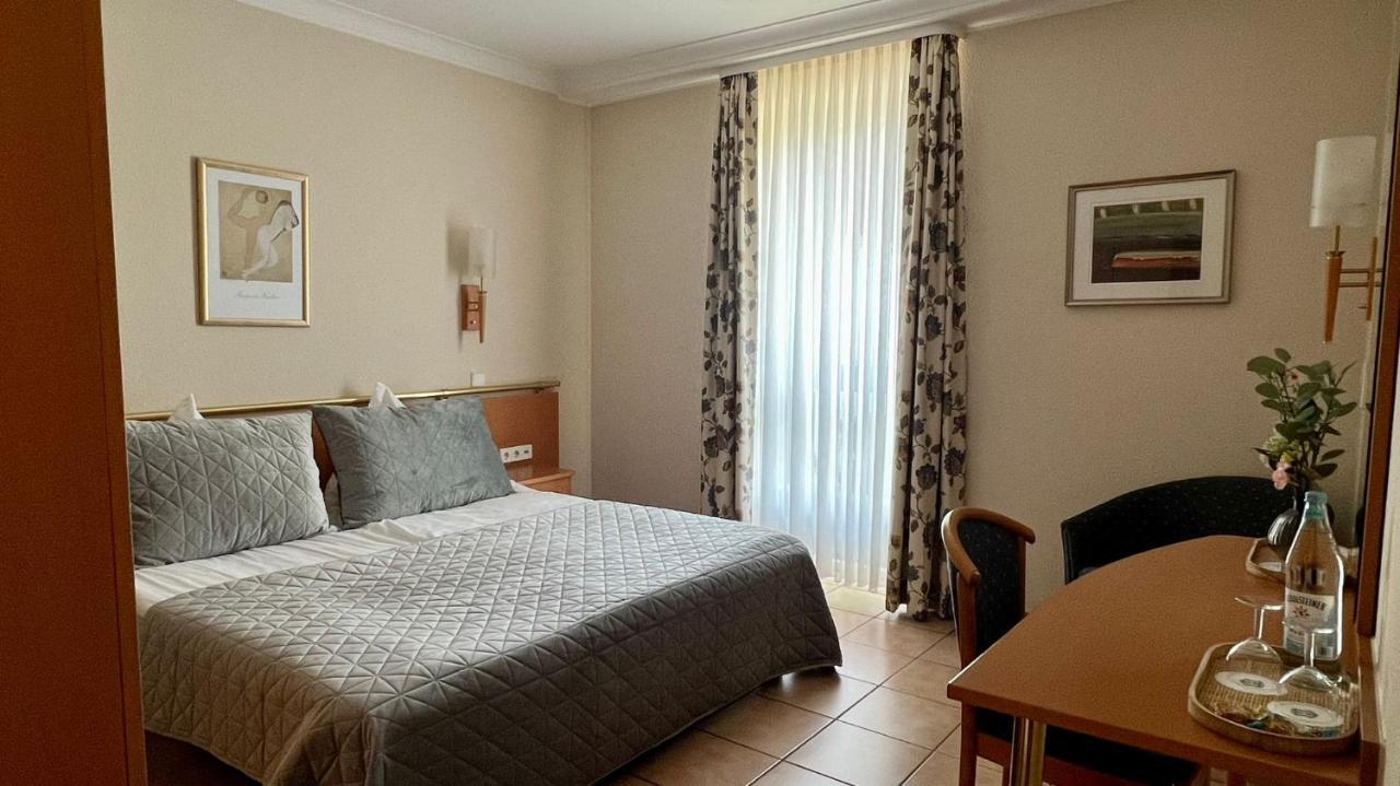 Hotel Victoria Dinslaken Luaran gambar