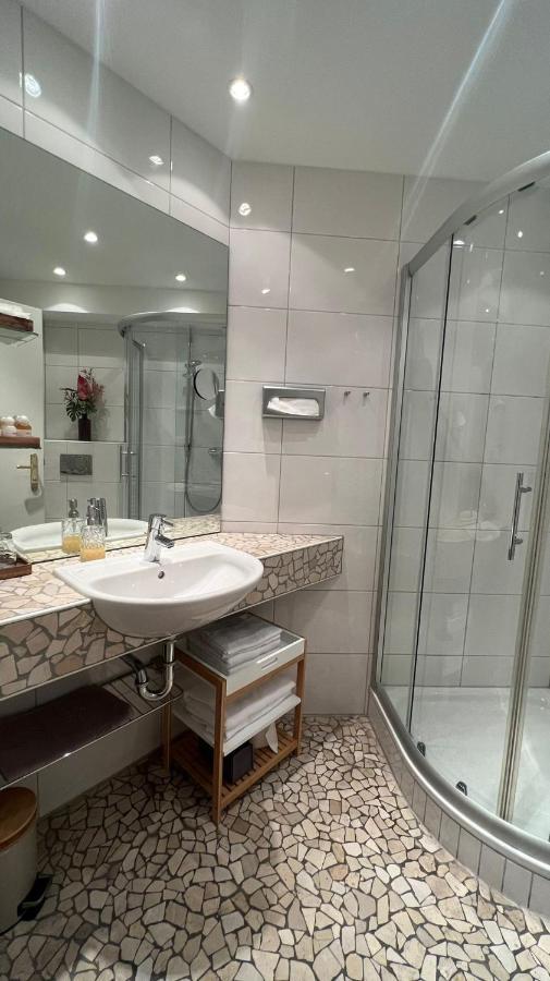 Hotel Victoria Dinslaken Luaran gambar