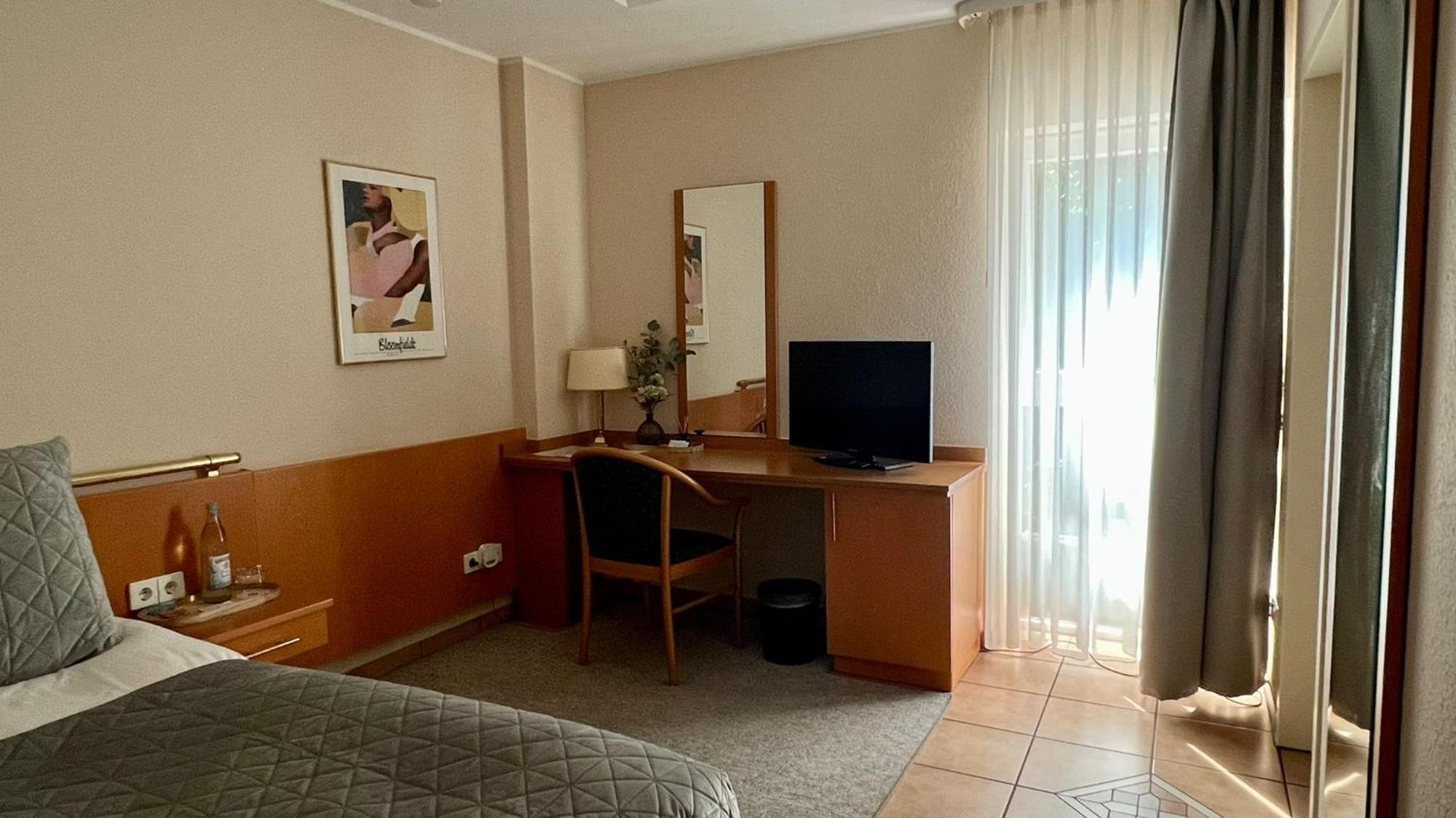 Hotel Victoria Dinslaken Luaran gambar
